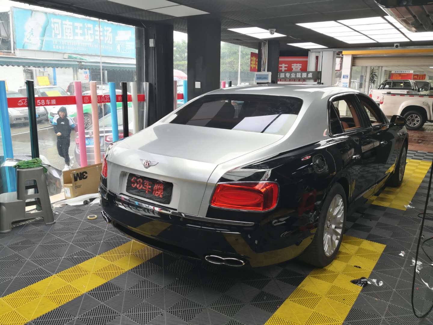 宾利改色膜双拼
