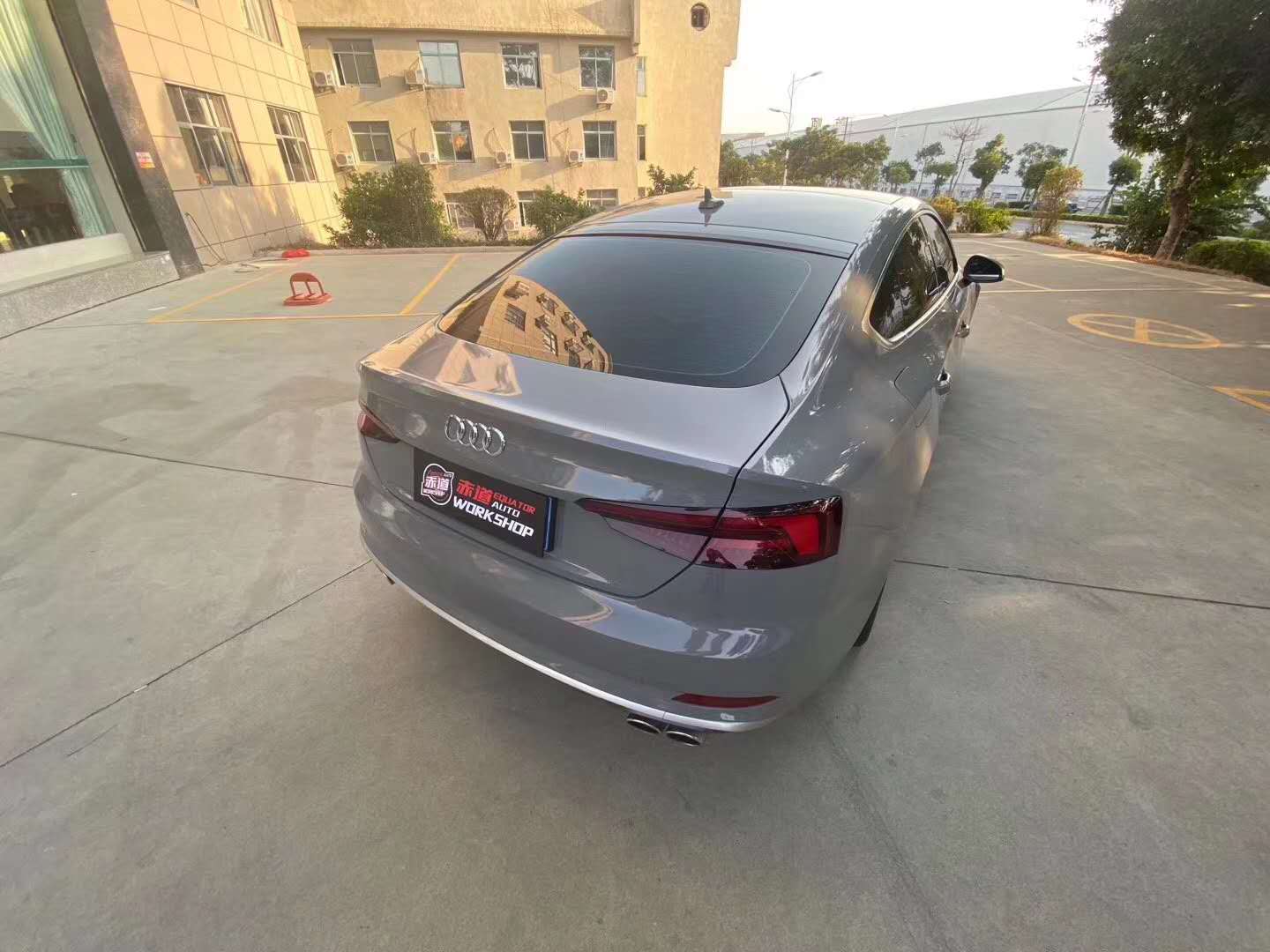 奥迪贴超亮水晶纳多灰