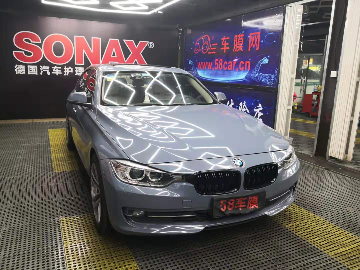 宝马320LI贴水晶水泥灰