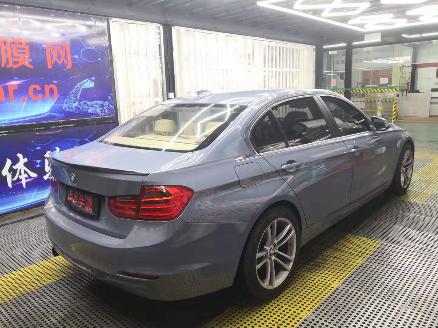 宝马320LI贴水晶水泥灰