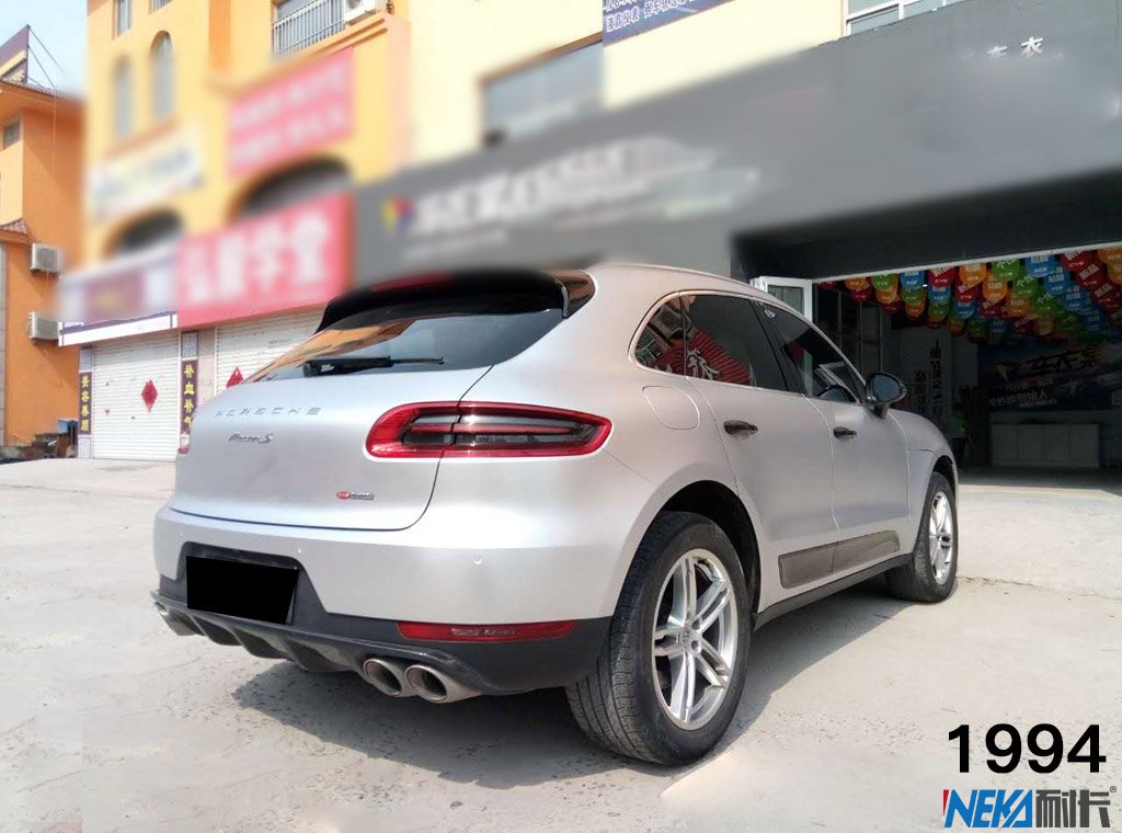 保时捷macans陶瓷银车身改色贴膜