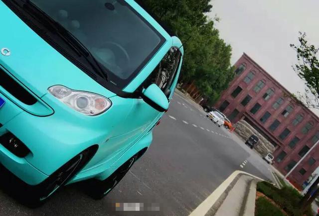 清新小萌星 smart电光薄荷车身改色贴膜