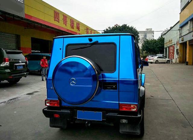 奔驰大G车身改色贴膜： 电镀镜面蓝色效果图