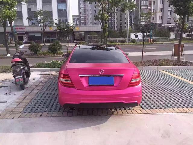 奔驰车身改色贴膜： 电光玫红效果图