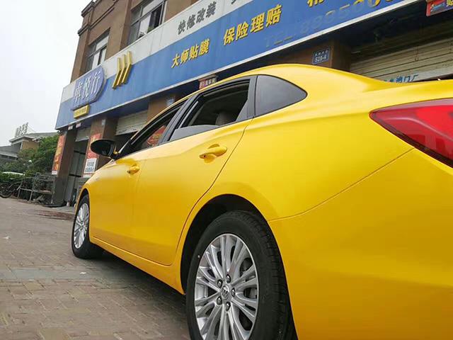 别克英朗车身改色贴膜:电光金属黄效果图 变身小蜜蜂