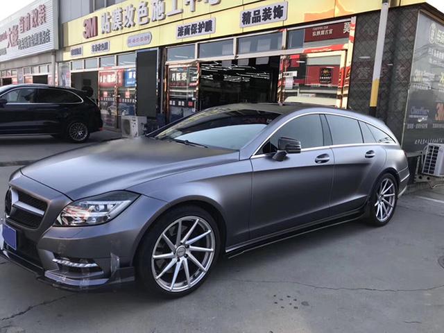 奔驰CLS350车身改色贴膜案例: 电光钨钢
