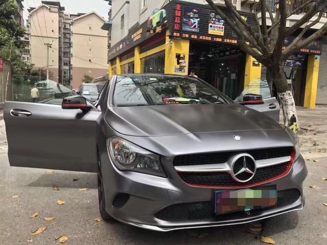 奔驰E级电光钨钢改色贴膜案例