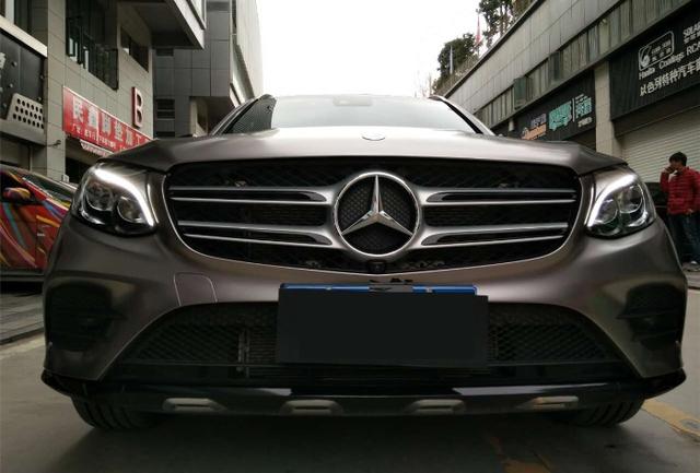 奔驰GLC300电光金属钛金车身改色