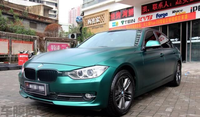 宝马3系电光金属祖母绿改色贴膜效果图 