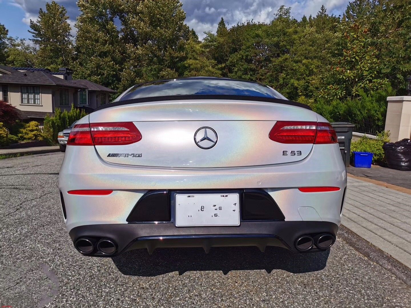 梅赛德斯AMG E53镭射白贴膜改色效果图