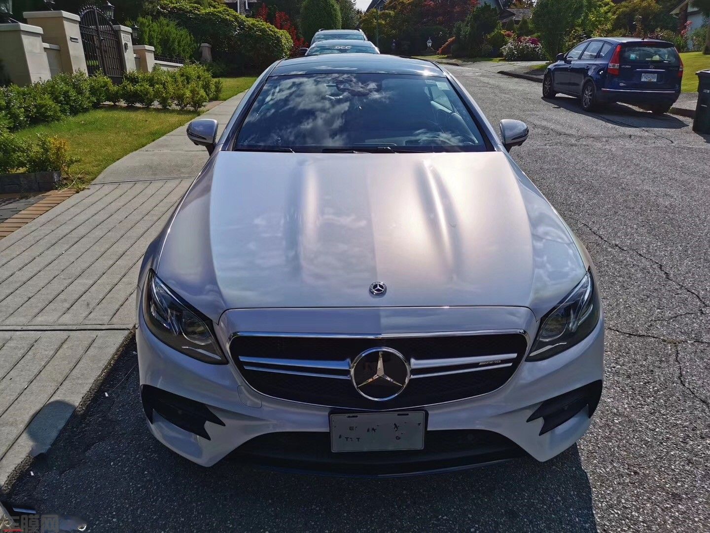 梅赛德斯AMG E53镭射白贴膜改色效果图