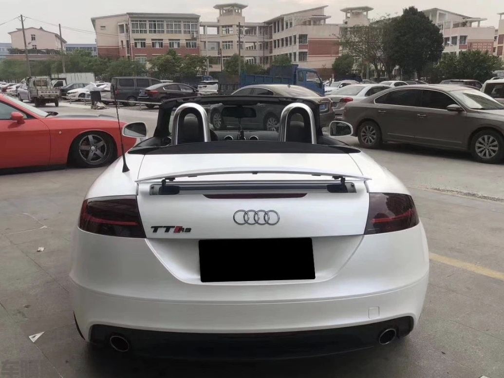 奥迪TT 电光金属白改色膜 效果图