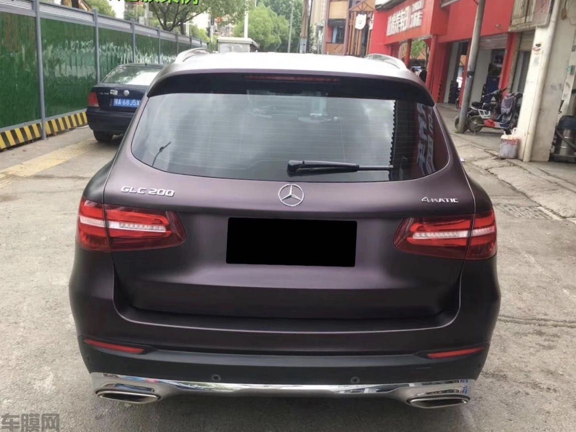 奔驰GLC超哑黑幻紫贴膜改色效果图
