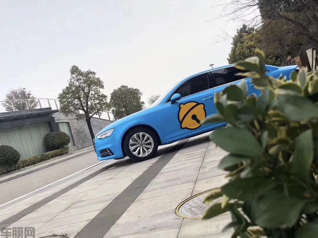 奥迪A4 水晶冰淇淋蓝改色膜 效果图
