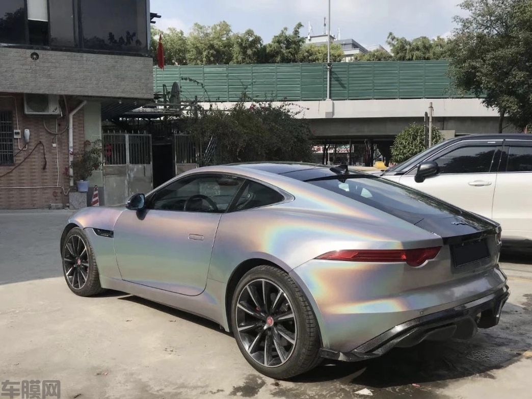 捷豹F-Type 镭射银改色膜 效果图