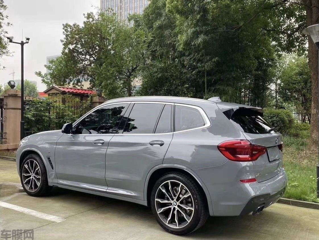 宝马X5 水晶纳多灰改色膜 效果图