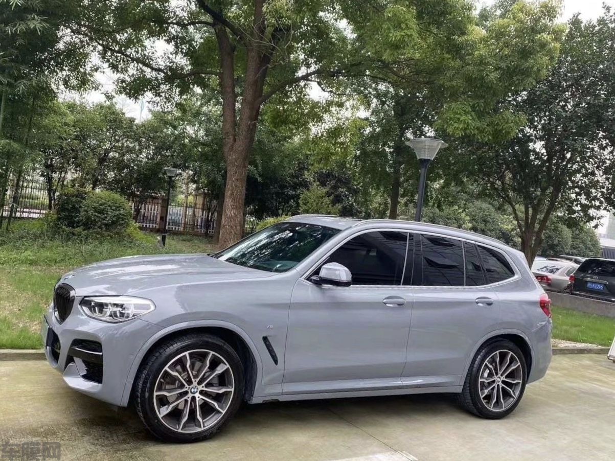 宝马X5 水晶纳多灰改色膜 效果图