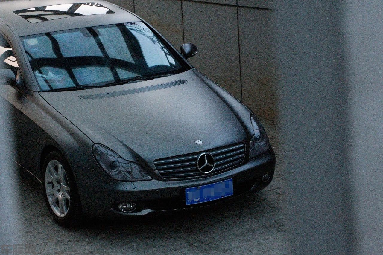 奔驰CLS350 山灰改色贴膜效果图
