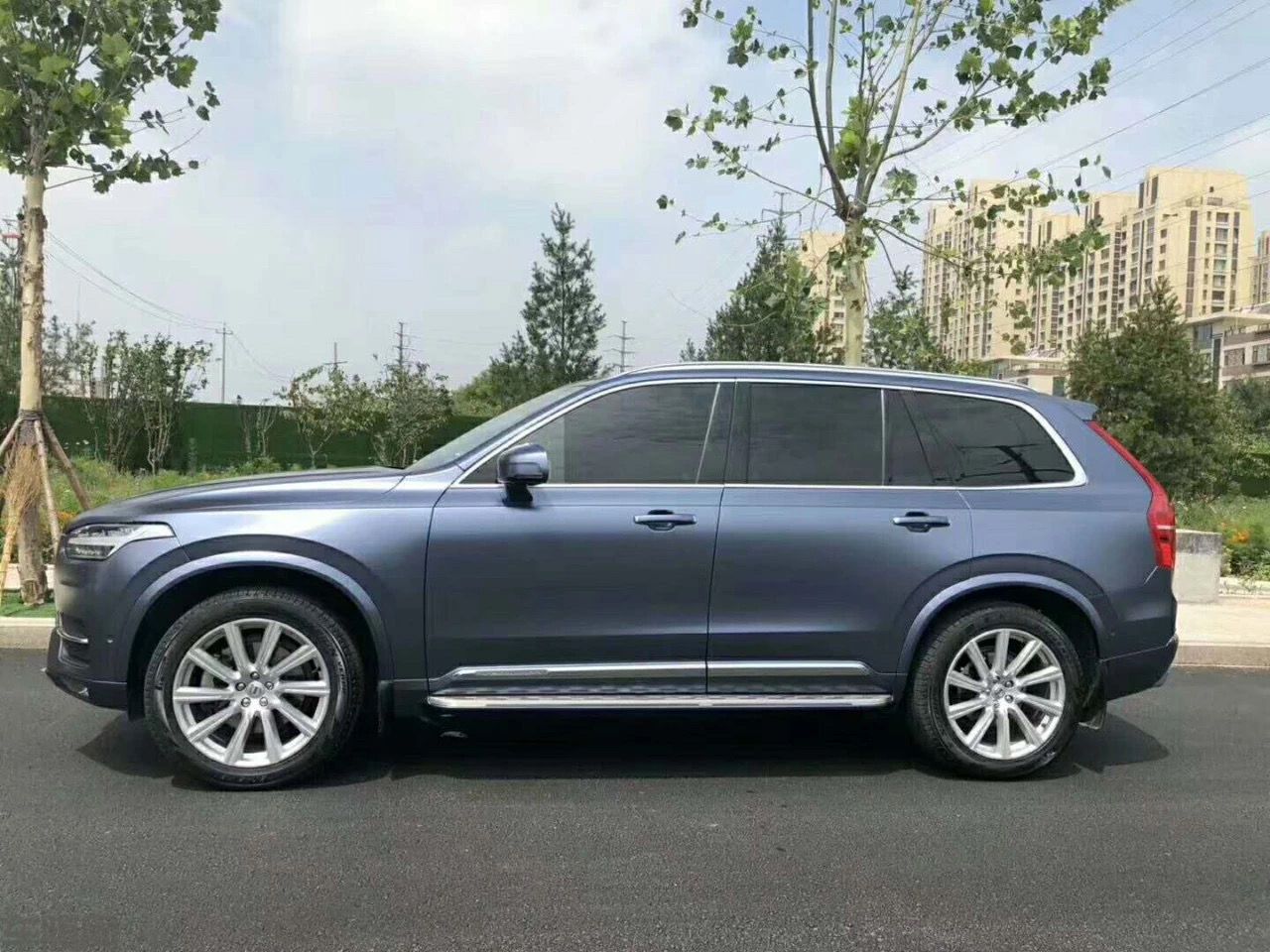 沃尔沃XC90 电光风暴蓝改色膜 效果图