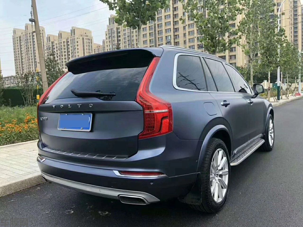 沃尔沃XC90 电光风暴蓝改色膜 效果图