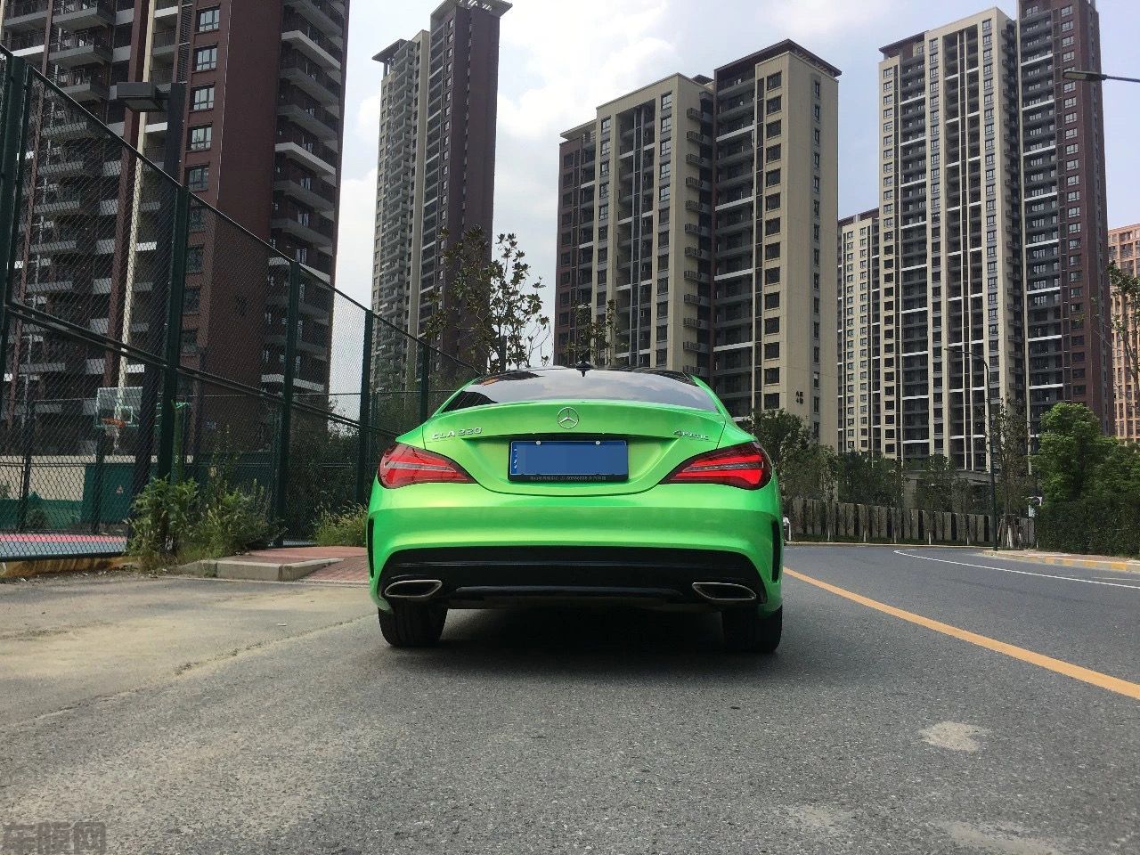 奔驰CLA 珊瑚金绿改色贴膜效果图