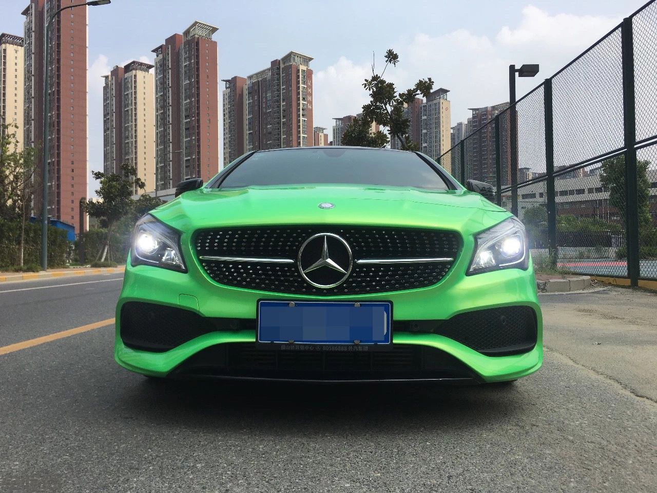 奔驰CLA 珊瑚金绿改色贴膜效果图