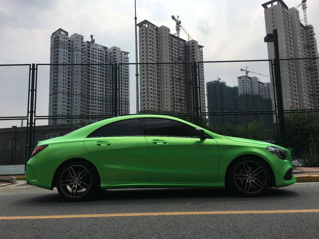 奔驰CLA 珊瑚金绿改色贴膜效果图