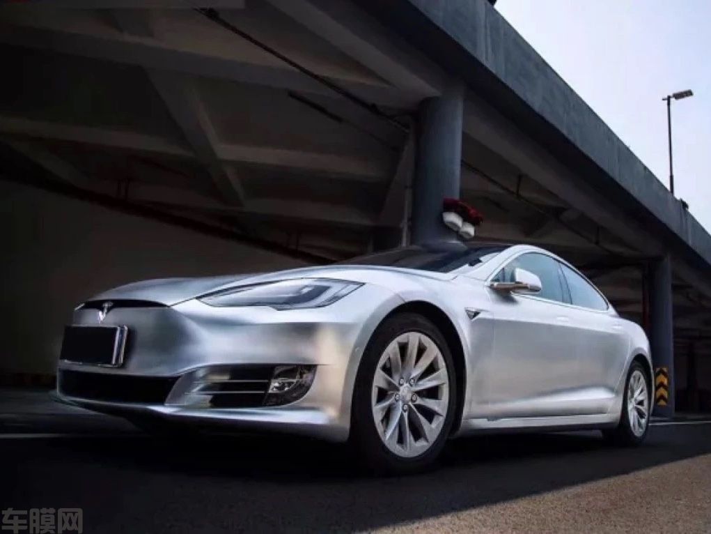 特斯拉MODEL S 陶瓷银改色贴膜效果图