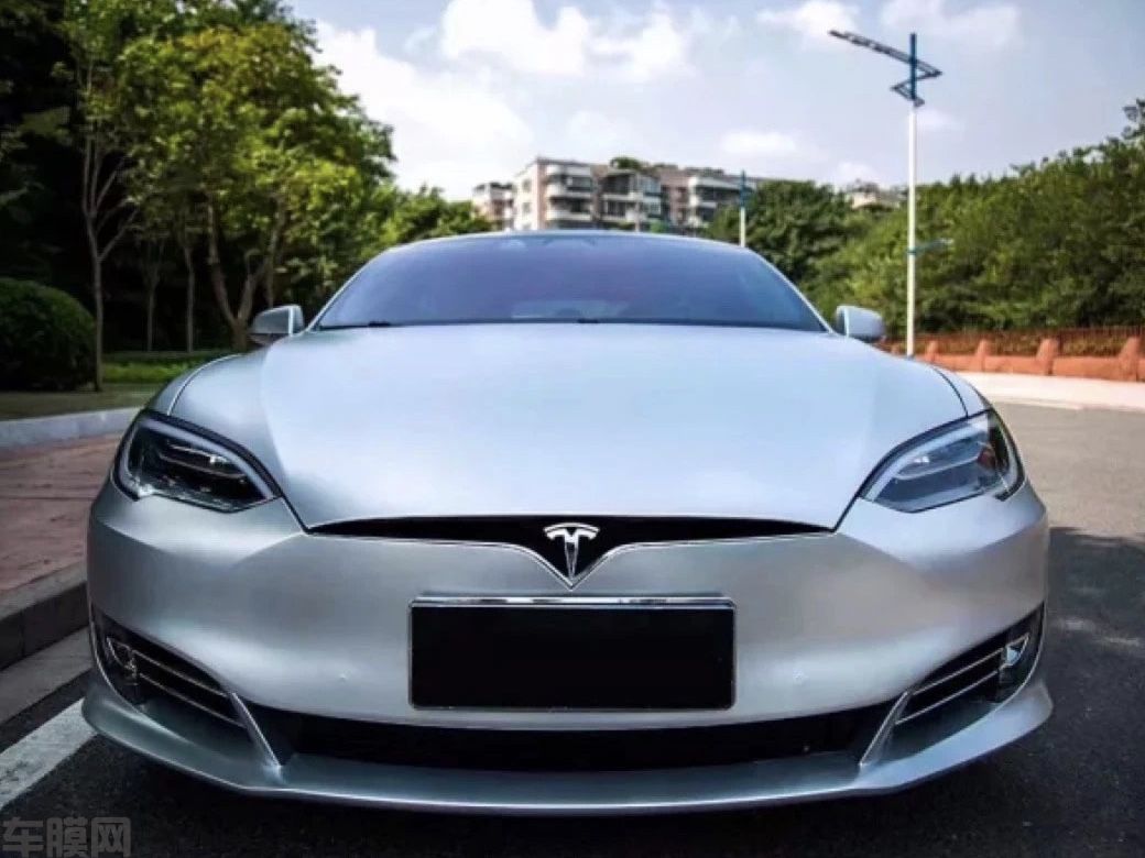 特斯拉MODEL S 陶瓷银改色贴膜效果图