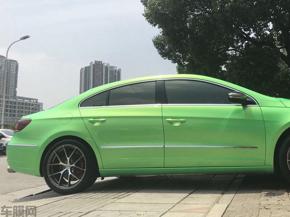 大众CC 珊瑚金绿改色贴膜效果图