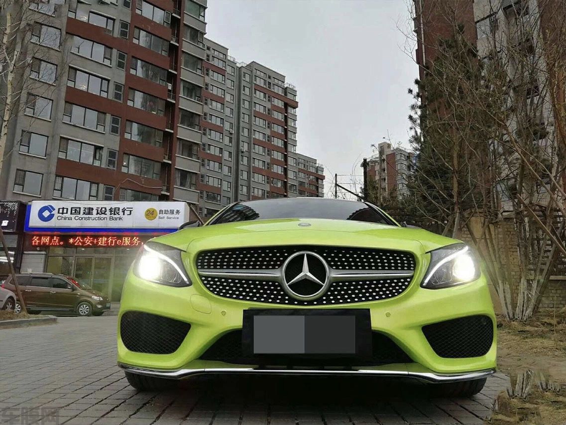 奔驰C coupe 珊瑚荧光黄改色贴膜效果图