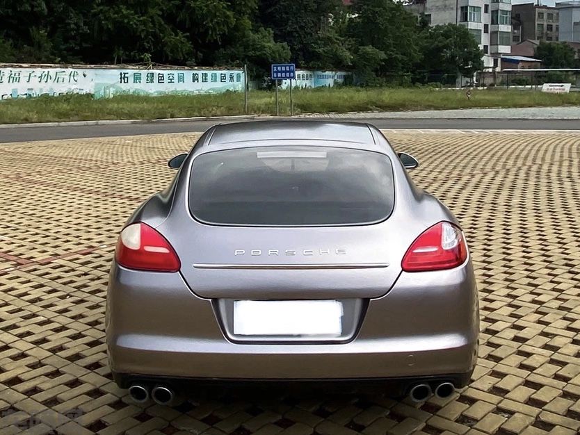 保时捷Panamera 电光战斗灰改色膜 效果图