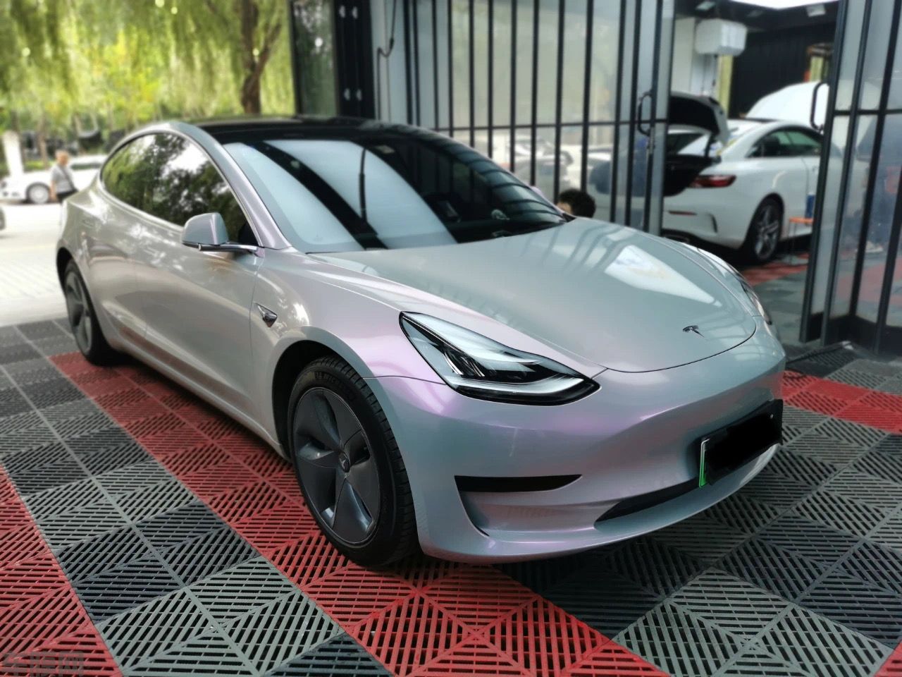 特斯拉Model3 梦幻灰改色膜 效果图