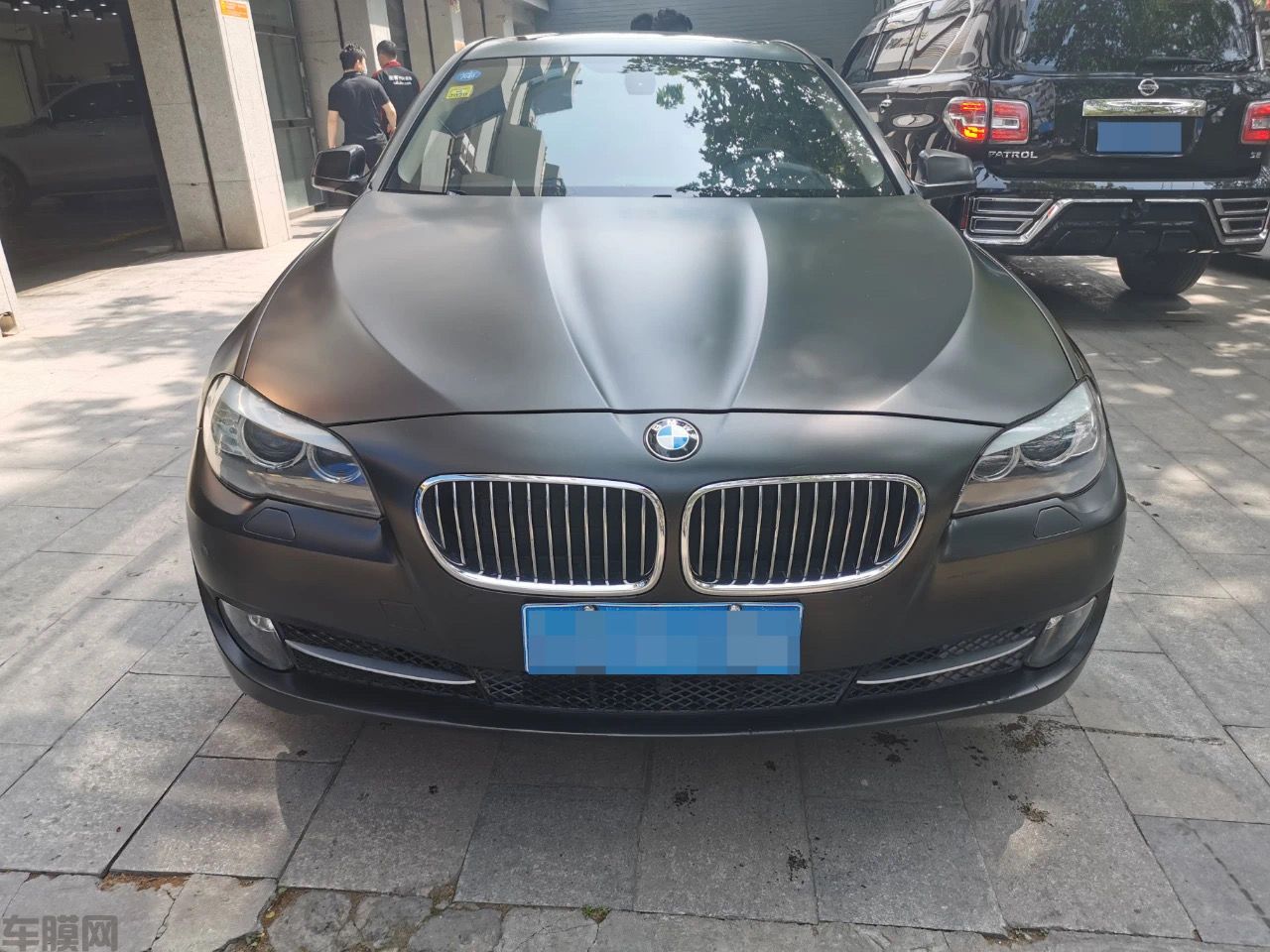 宝马 523Li 电光钛灰改色膜 效果图