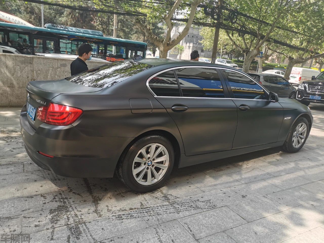 宝马 523Li 电光钛灰改色膜 效果图