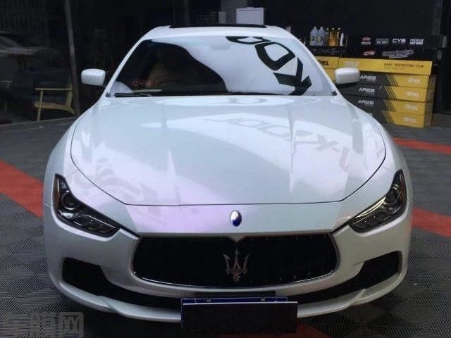 玛莎拉蒂 白变红改色膜 效果图