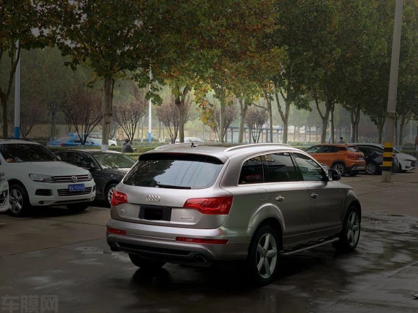 奥迪Q7 电光金属钛金改色膜 效果图
