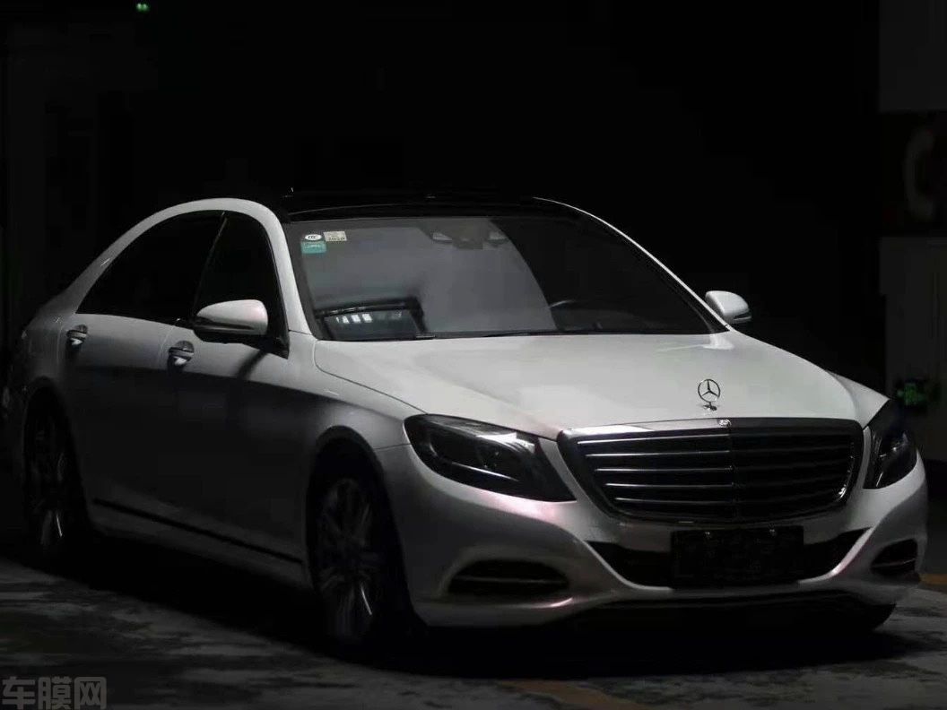 奔驰S400L 白变红改色膜 效果图