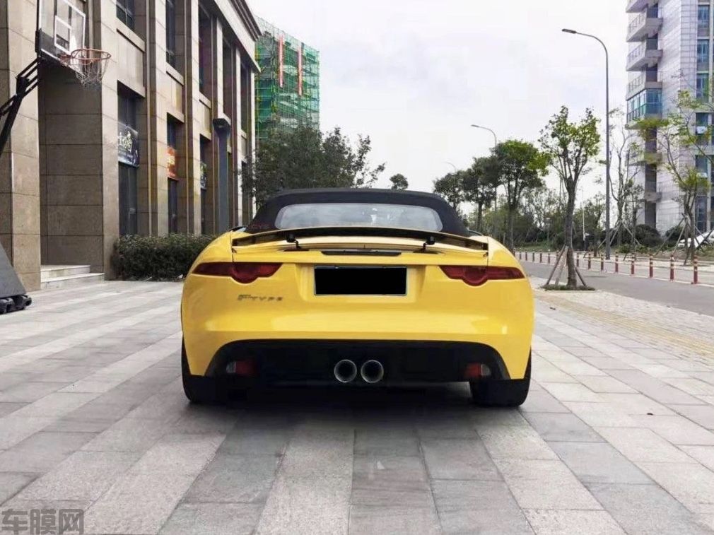 捷豹F-Type 亮向日葵黄改色膜效果图
