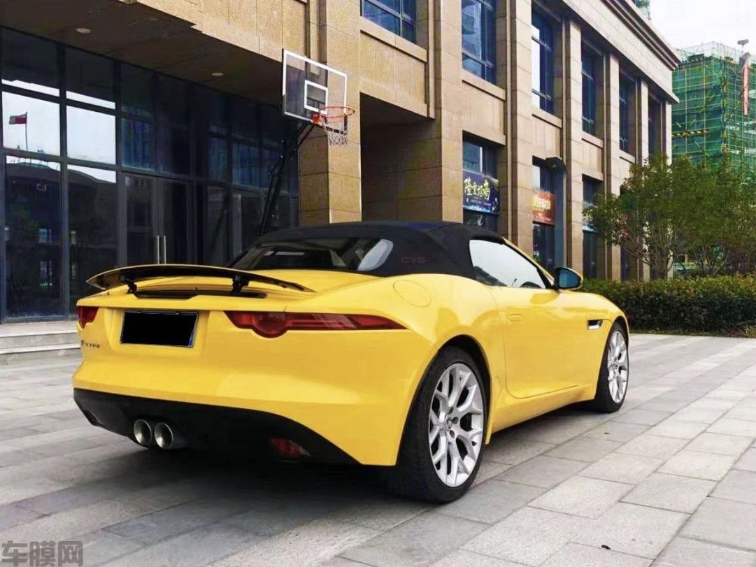 捷豹F-Type 亮向日葵黄改色膜效果图