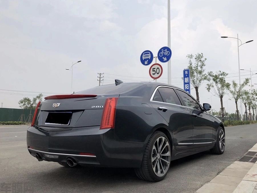 凯迪拉克ATS 金属黑改色膜 效果图
