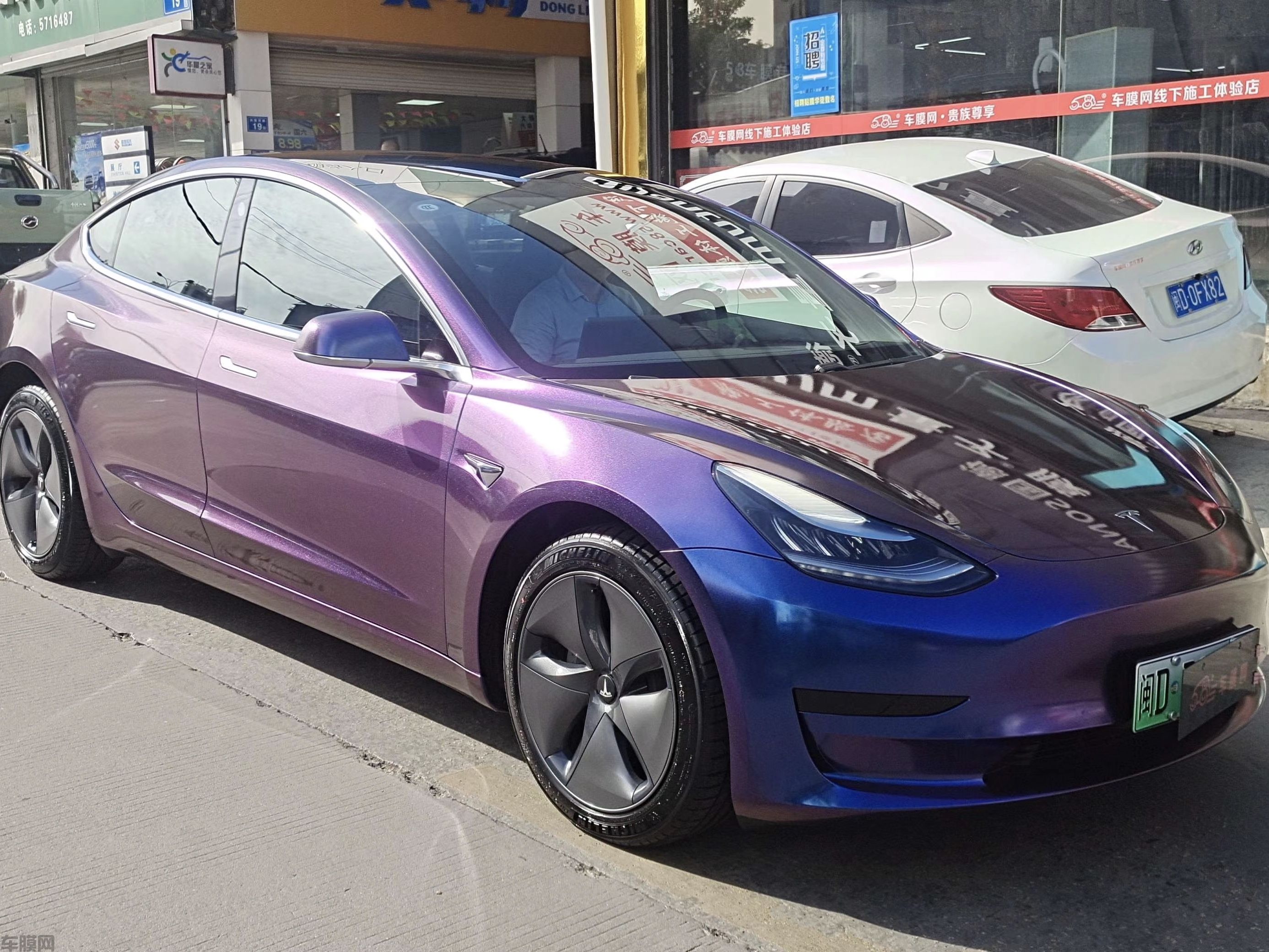 特斯拉Model3 钻石紫魅红改色膜 效果图