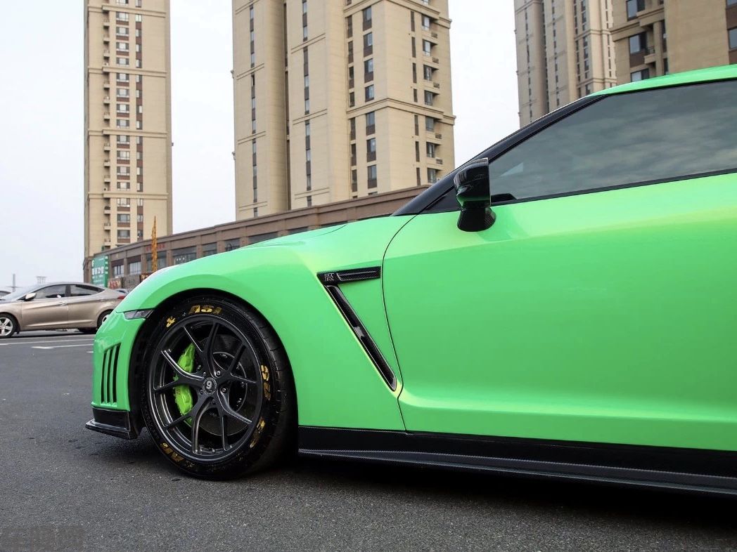 尼桑 GT-R 珊瑚金绿改色膜 效果图