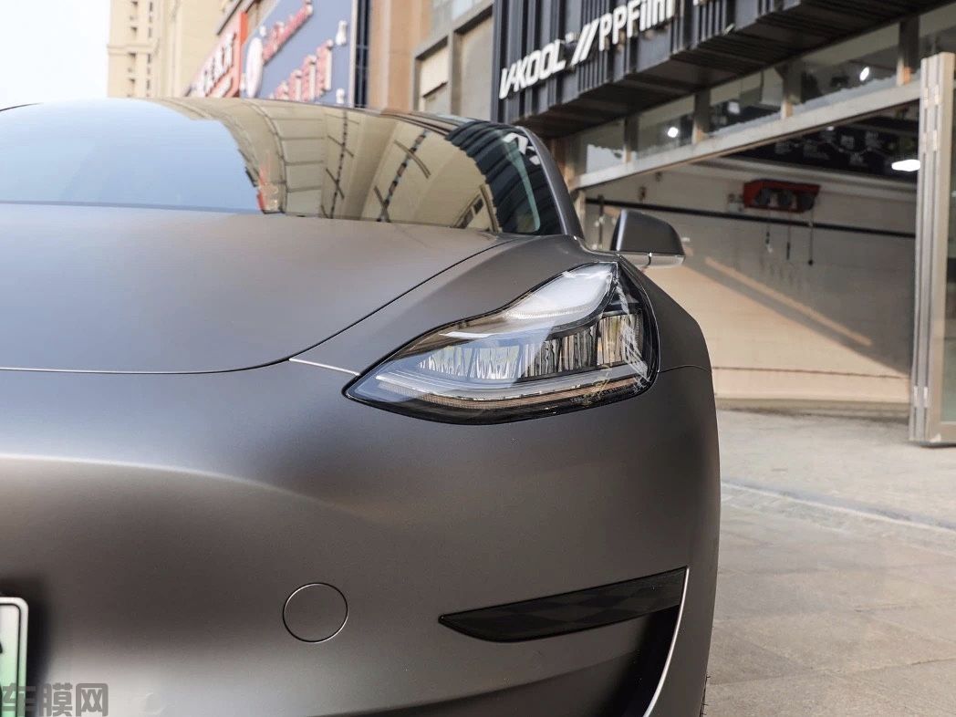 特斯拉 Model3  AMG山灰改色膜 效果图