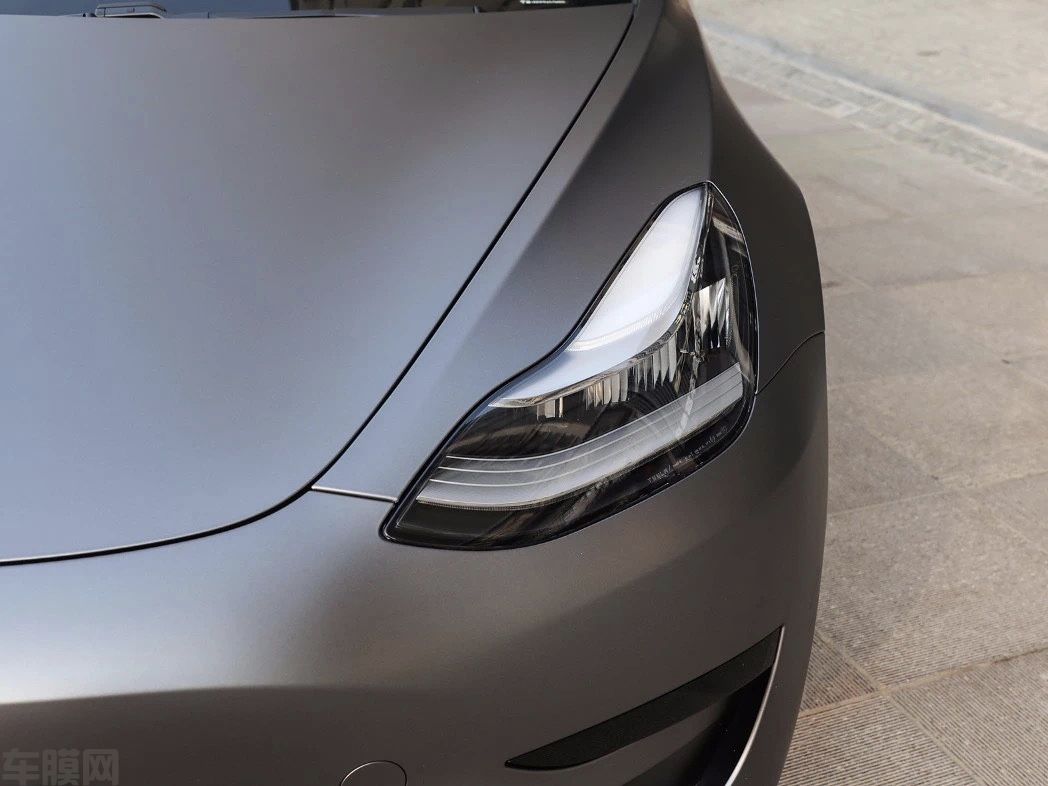 特斯拉 Model3  AMG山灰改色膜 效果图