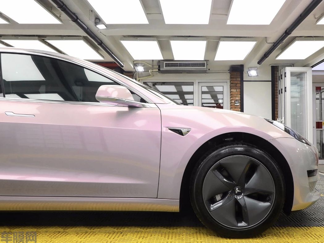 特斯拉 Model3 梦幻灰改色膜 效果图
