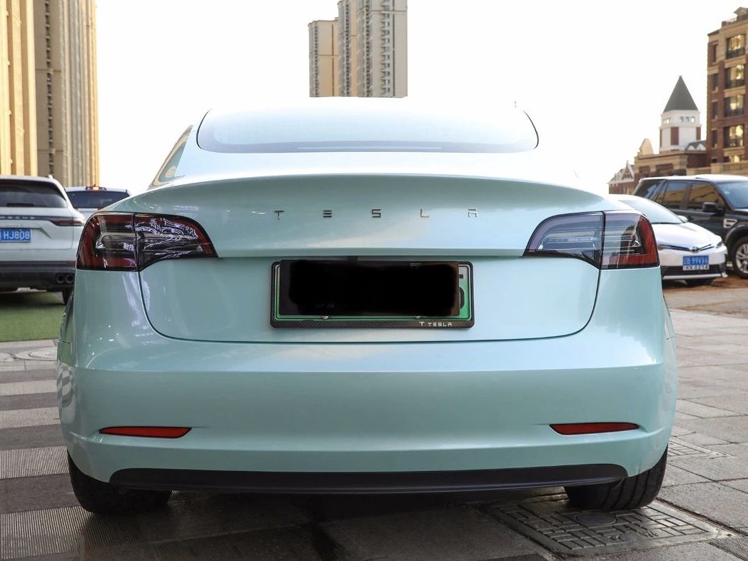 特斯拉 Model3 马卡龙月光玉改色膜 效果图