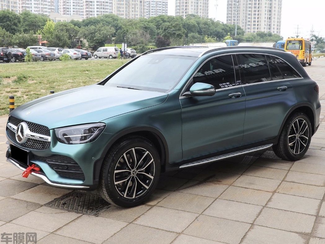 奔驰 GLC300L 电光金属墨绿改色膜 效果图