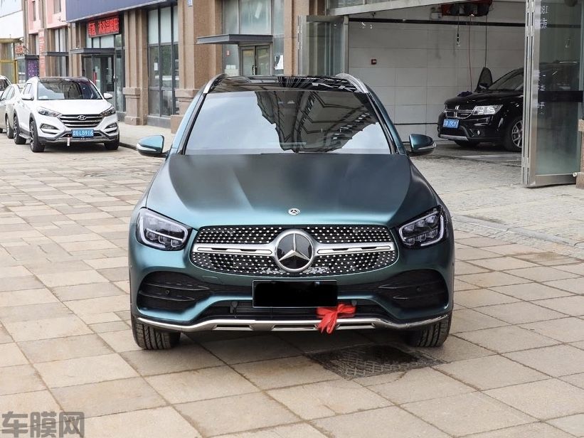 奔驰 GLC300L 电光金属墨绿改色膜 效果图