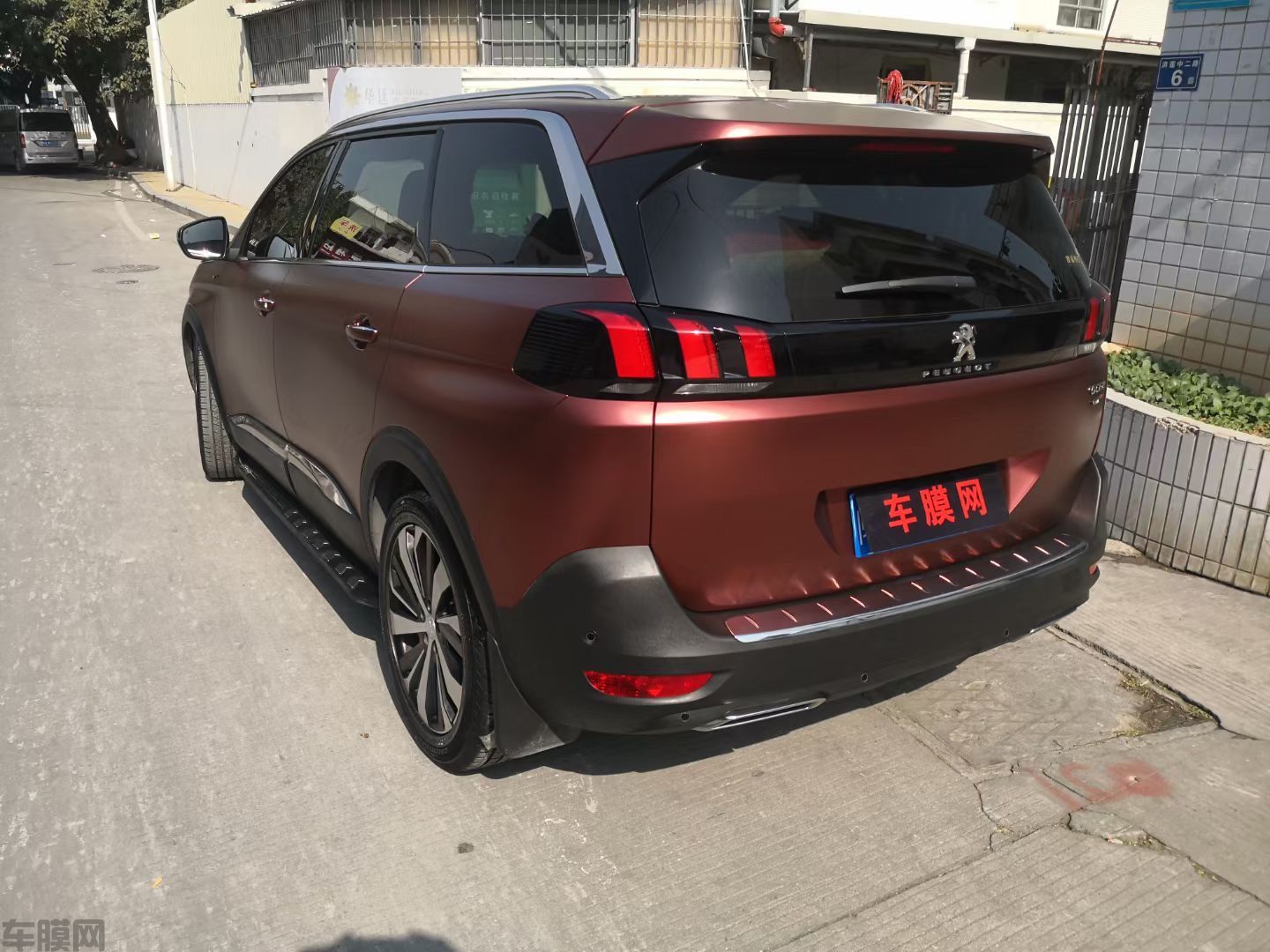 标致5008 电光酒红改色膜 效果图